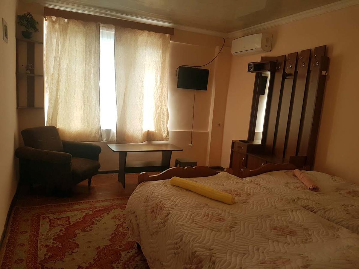 Guest House Villa クヴァレリ エクステリア 写真